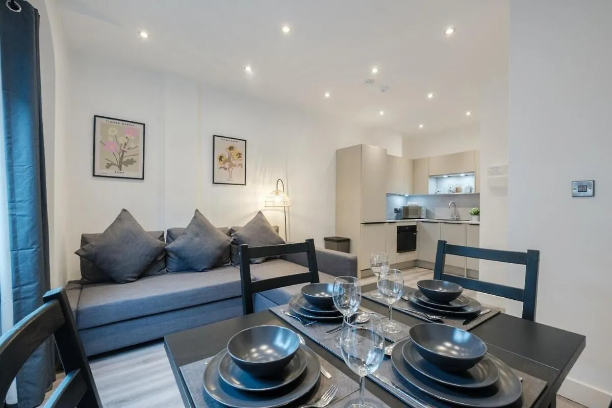 Hull City Centre Converted Brewery Apartment 4 Kingston upon Hull